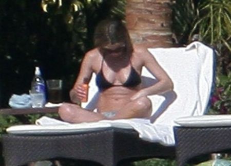 zvezdyi_shou_biznesadzhennifer_enistonjennifer_aniston_1_1_1_1_1_1_1_1_1_1.jpg